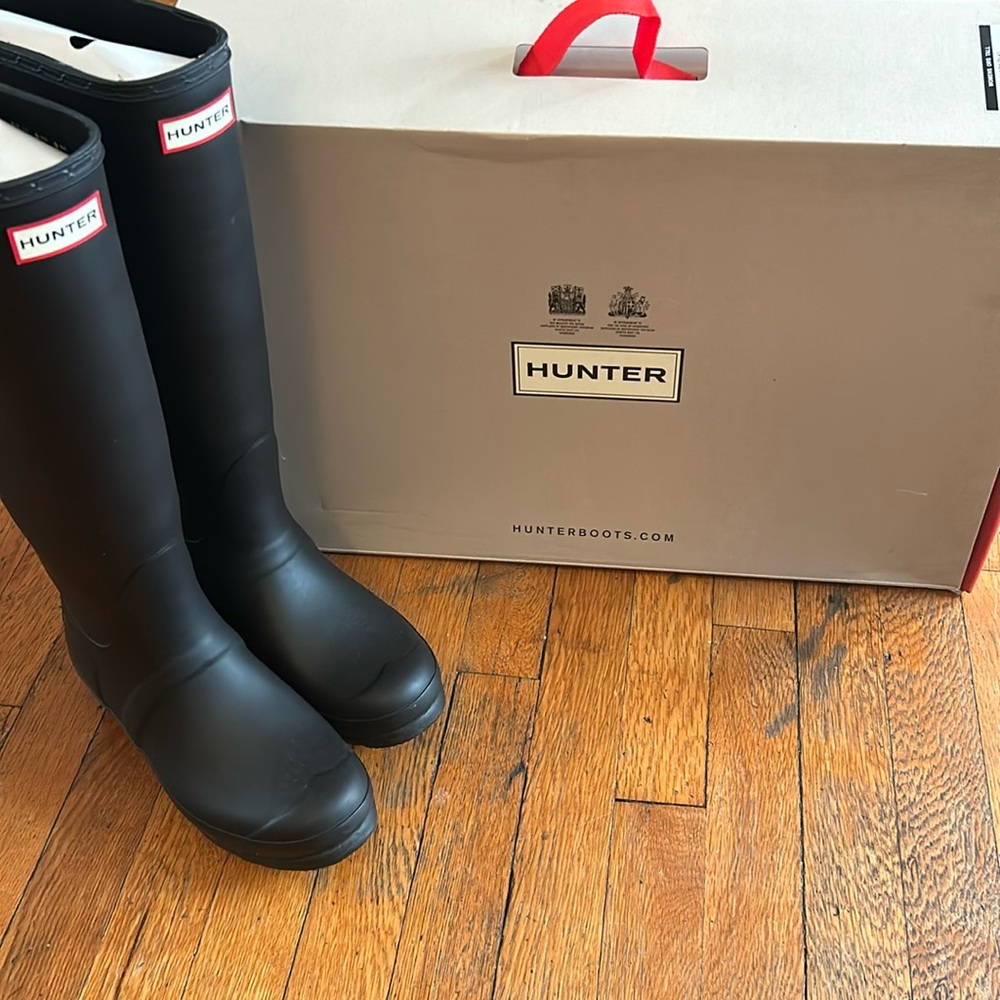 Hunter Rain Boots Tall Size 8